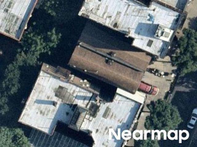 House for sale in The Bronx, Arverne