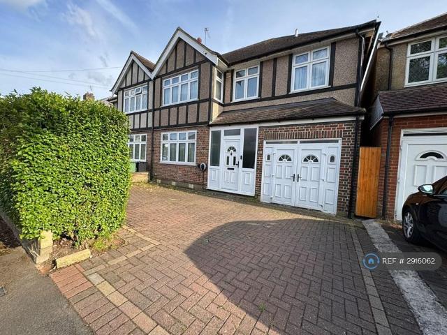 House for rent in Harrow Weald, Greater London