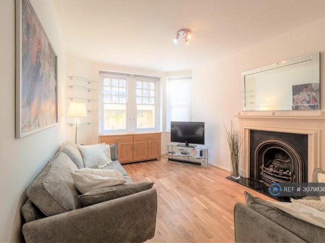 Apartment for rent in Queen Caroline Estate, Greater London