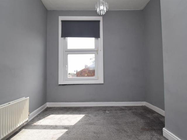 House for rent in Pinders Heath, West Yorkshire