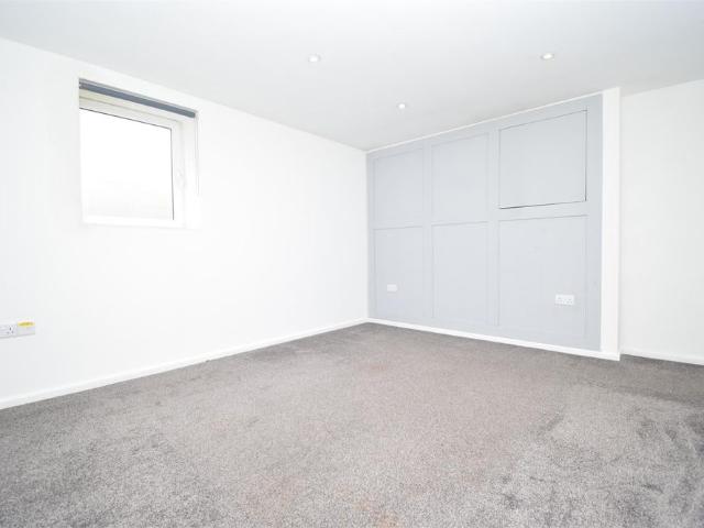 Apartment for rent in Newton Hill, Wakefield