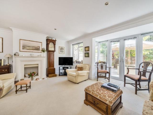 House for rent in Fole, Surrey