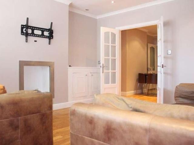 Apartment for rent in Harrow Weald, Greater London
