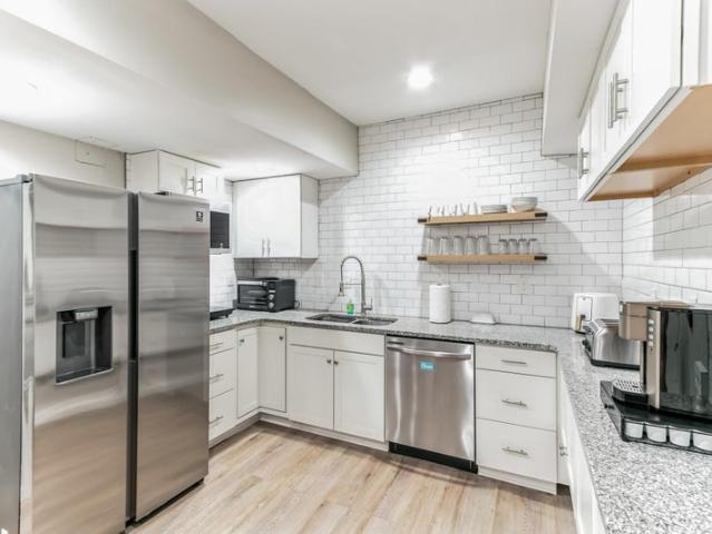 Room for rent in College Park, Georgia