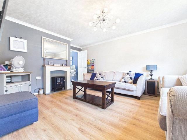 Room for rent in Mortimer, Stratfield Mortimer