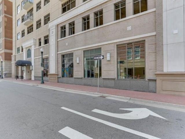 Condo for sale in Norfolk