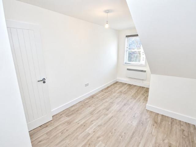 Apartment for rent in Bellevue, Southampton