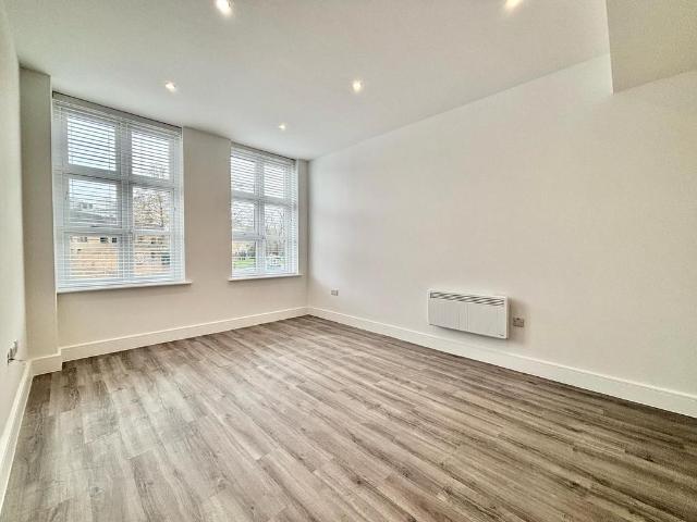 Apartment for rent in Bellevue, Southampton