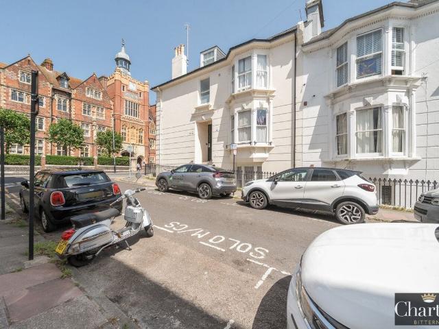 Studio for rent in Kemptown, Brighton & Hove