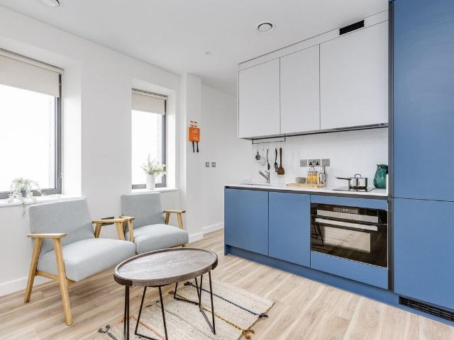 Studio for rent in London Borough of Croydon, Greater London