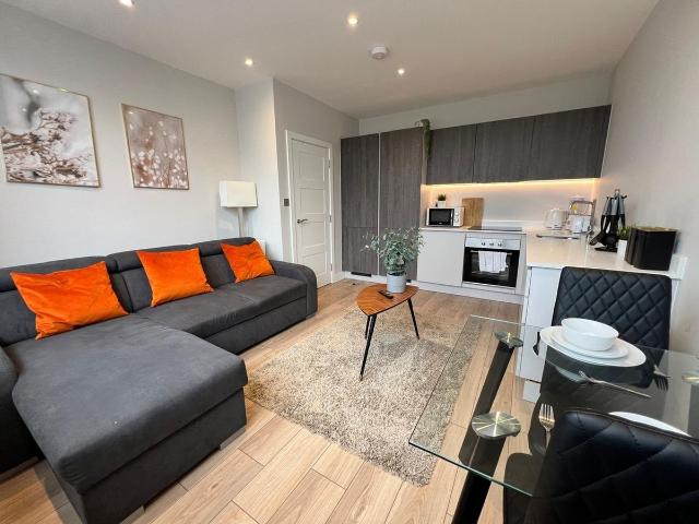 Apartment for rent in Greenhill, Greater London