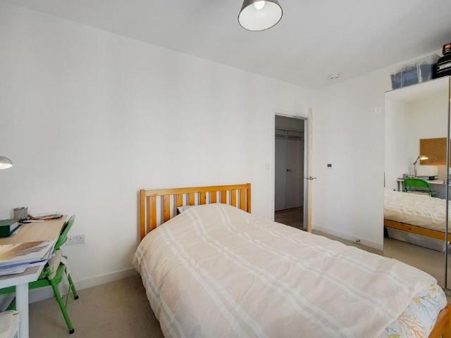 Apartment for rent in Greenhill, Greater London