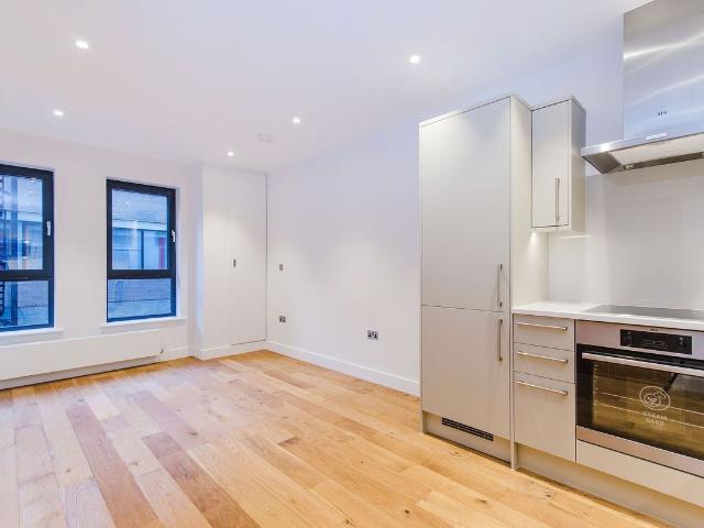 Studio for rent in Greater London