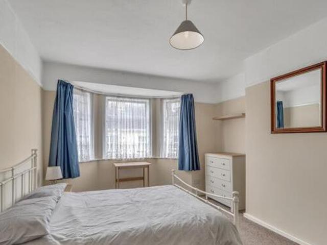 House for rent in Follaton, Strode