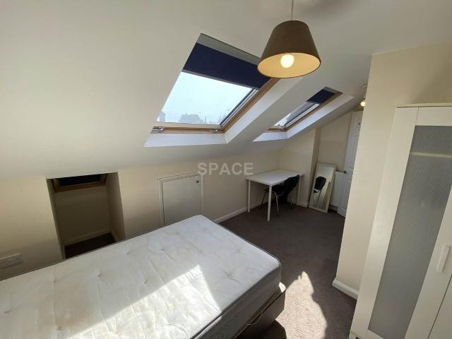 House for rent in Newtown, Reading