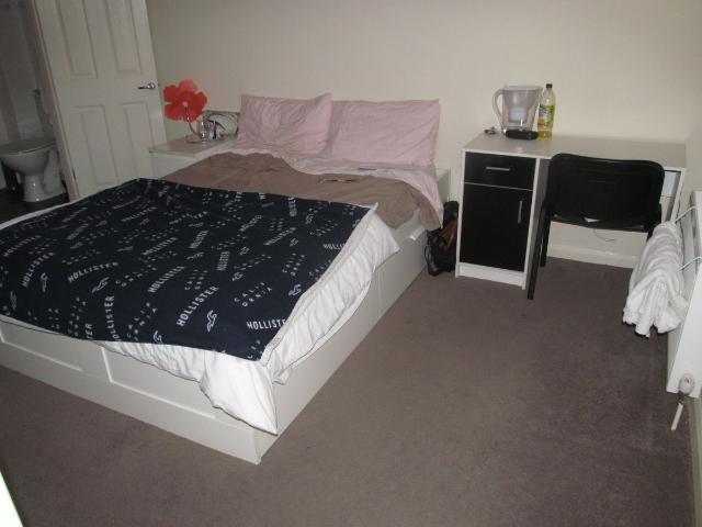 House for rent in Newtown, Reading