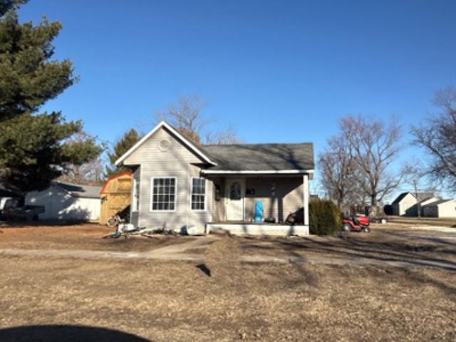 House for sale in Greenfield, Illinois