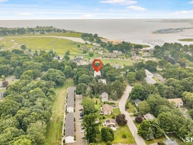 Condo for sale in Clinton, Connecticut