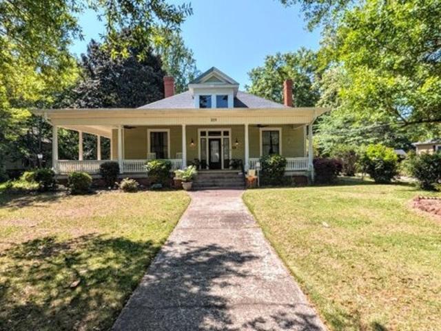 House for sale in Fort Valley, Georgia