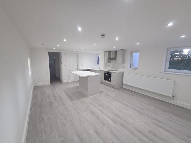 Apartment for rent in Tir-y-dail, Ammanford