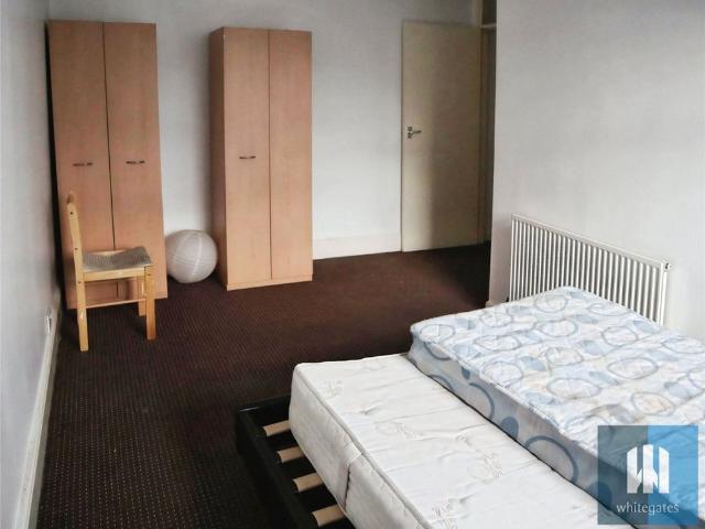 House for rent in Milnsbridge, West Yorkshire