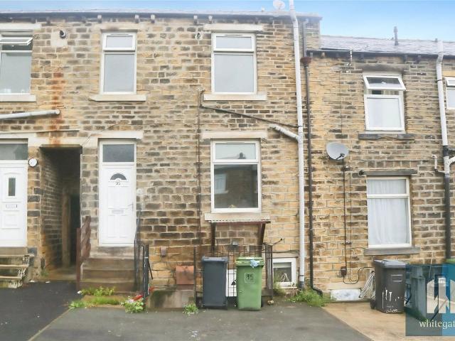 House for rent in Milnsbridge, West Yorkshire