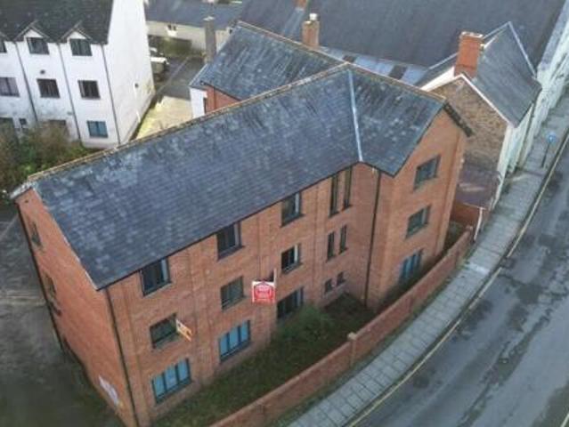 House for sale in Bank, Greater London