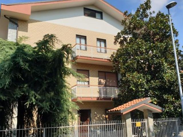 Appartamento in affitto a Leumann, Piemonte