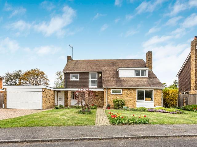House for rent in Hatching Green, Five Acres