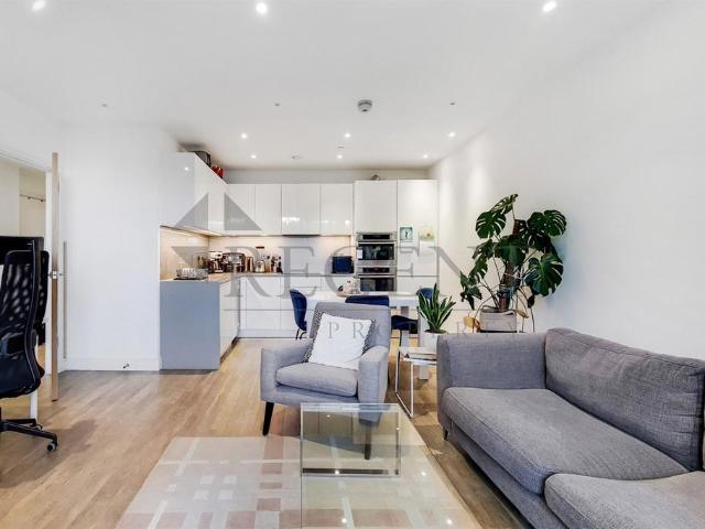 Apartment for rent in Vauxhall, Greater London