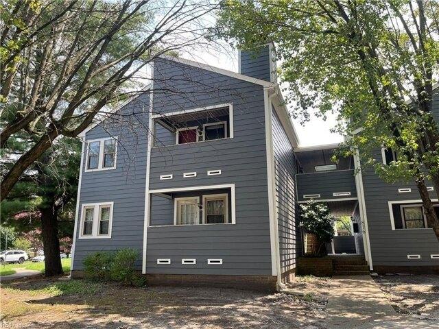 Condo for sale in Norfolk