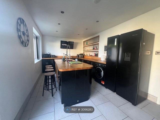 House for rent in Clifton, City of Nottingham