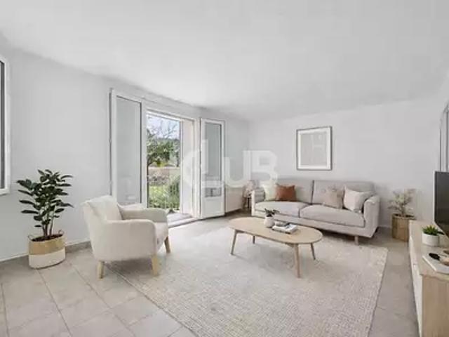 Maison vente à Nîmes, Collias