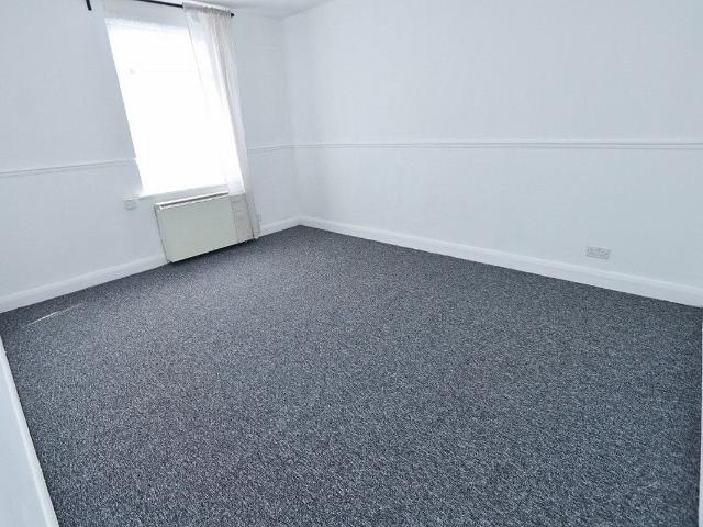 Apartment for rent in Collier Row, Greater London
