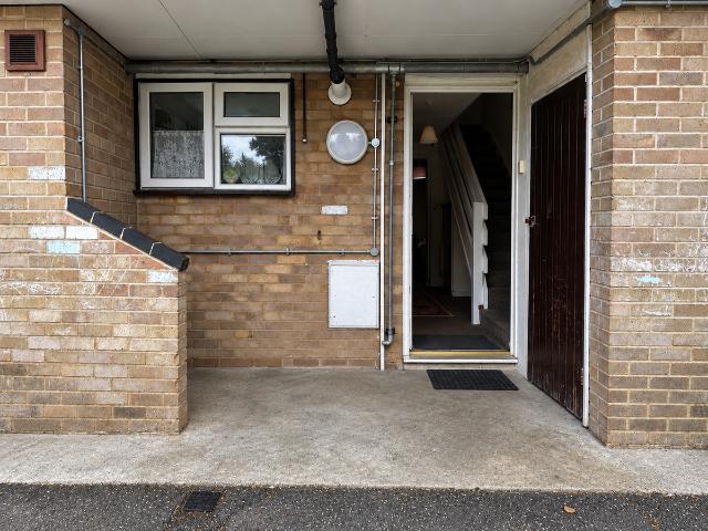 Apartment for rent in Horsell, Woking