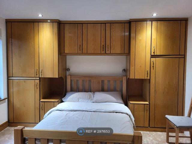 Room for rent in Dee Park, Reading
