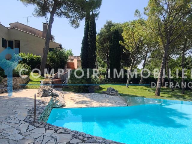 Villa vente à France métropolitaine, Nîmes