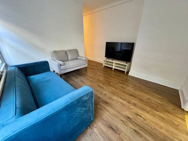 House for rent in London Borough of Hammersmith and Fulham, Greater London