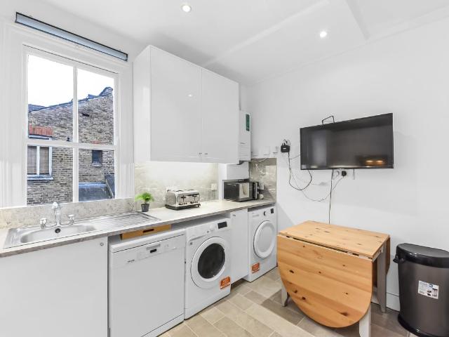 Apartment for rent in Shepherd's Bush, Greater London