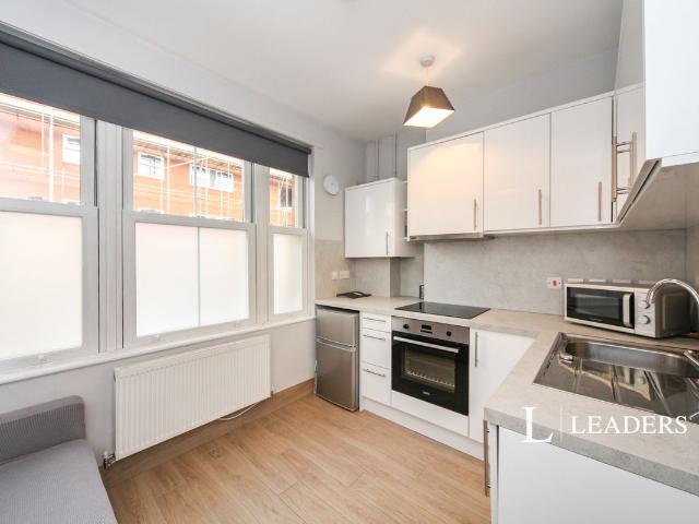 Studio for rent in Bury Park, Luton