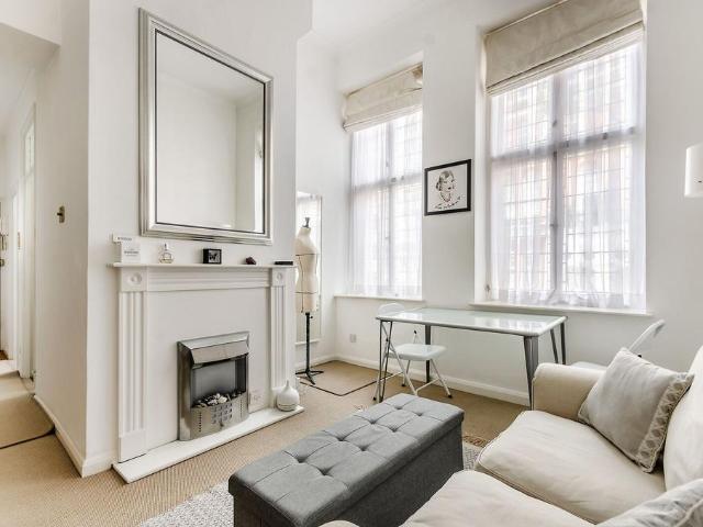House for rent in South Kensington, Greater London