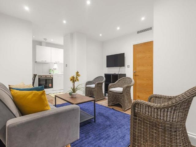 House for rent in Earl's Court, Greater London