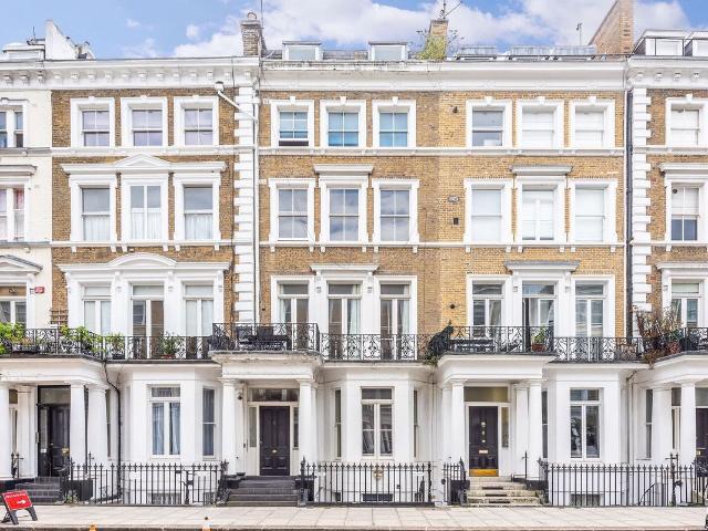 Studio for rent in Earl's Court, Greater London