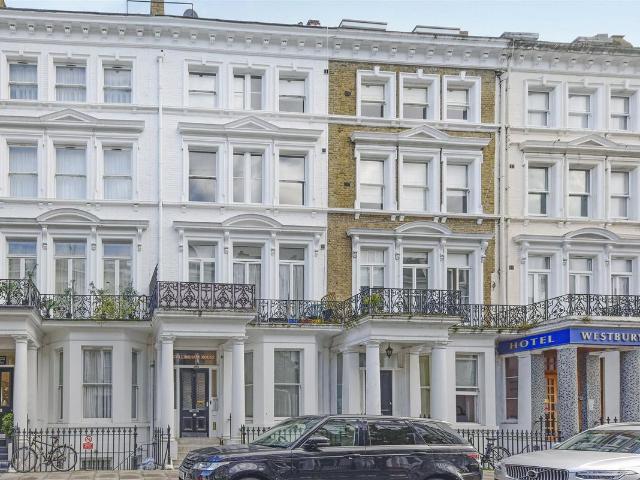 Studio for rent in Earl's Court, Greater London