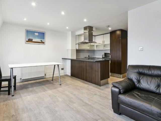 Apartment for rent in South Kensington, Greater London