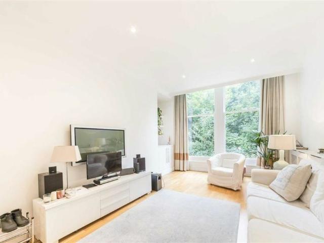Apartment for rent in South Kensington, Greater London