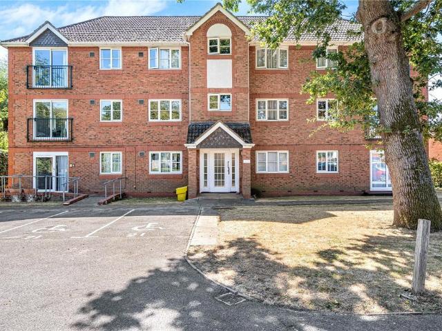 Apartment for rent in South Farnborough, Rushmoor