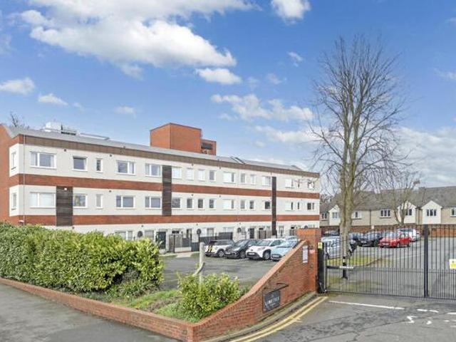 House for sale in Chipping Hill, Essex