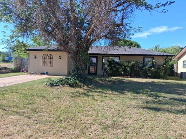 House for sale in Taylor, Texas