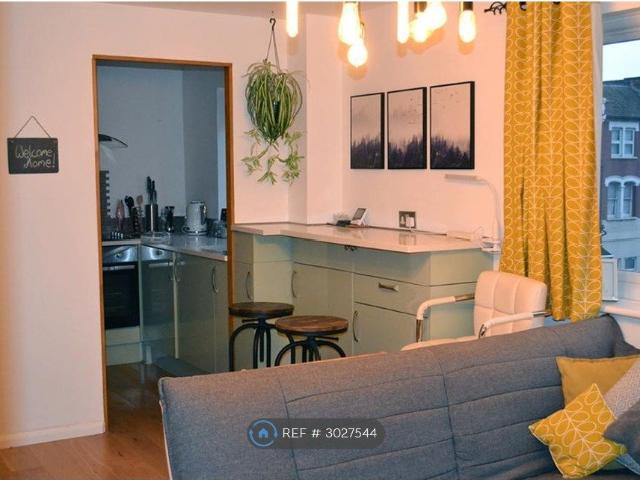 House for rent in Harlesden, Greater London